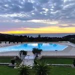 T2 Vue Mer, Jardin Clos, Village Cap Esterel St Raphael Saint-Raphaël