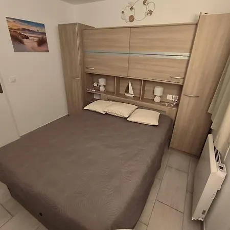 T2 Vue Mer, Jardin Clos, Village Cap Esterel St Raphael 公寓