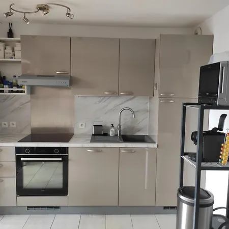 Apartament T2 Vue Mer, Jardin Clos, Village Cap Esterel St Raphael Saint-Raphaël