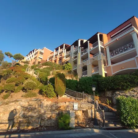 T2 Vue Mer, Jardin Clos, Village Cap Esterel St Raphael * Saint-Raphael (Var)