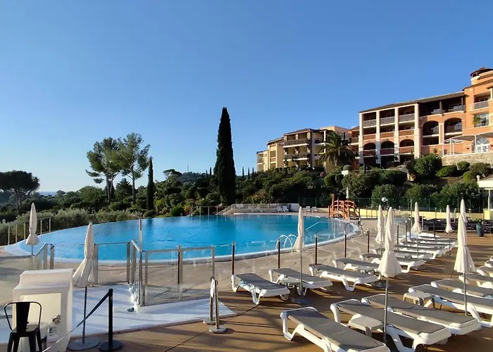 T2 Vue Mer, Jardin Clos, Village Cap Esterel St Raphael Сен-Рафаэль